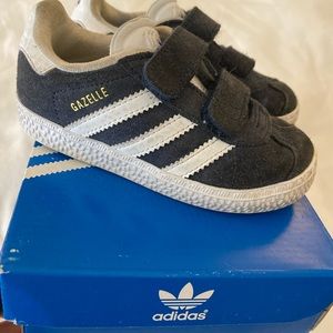 Adidas Gazelle sneakers